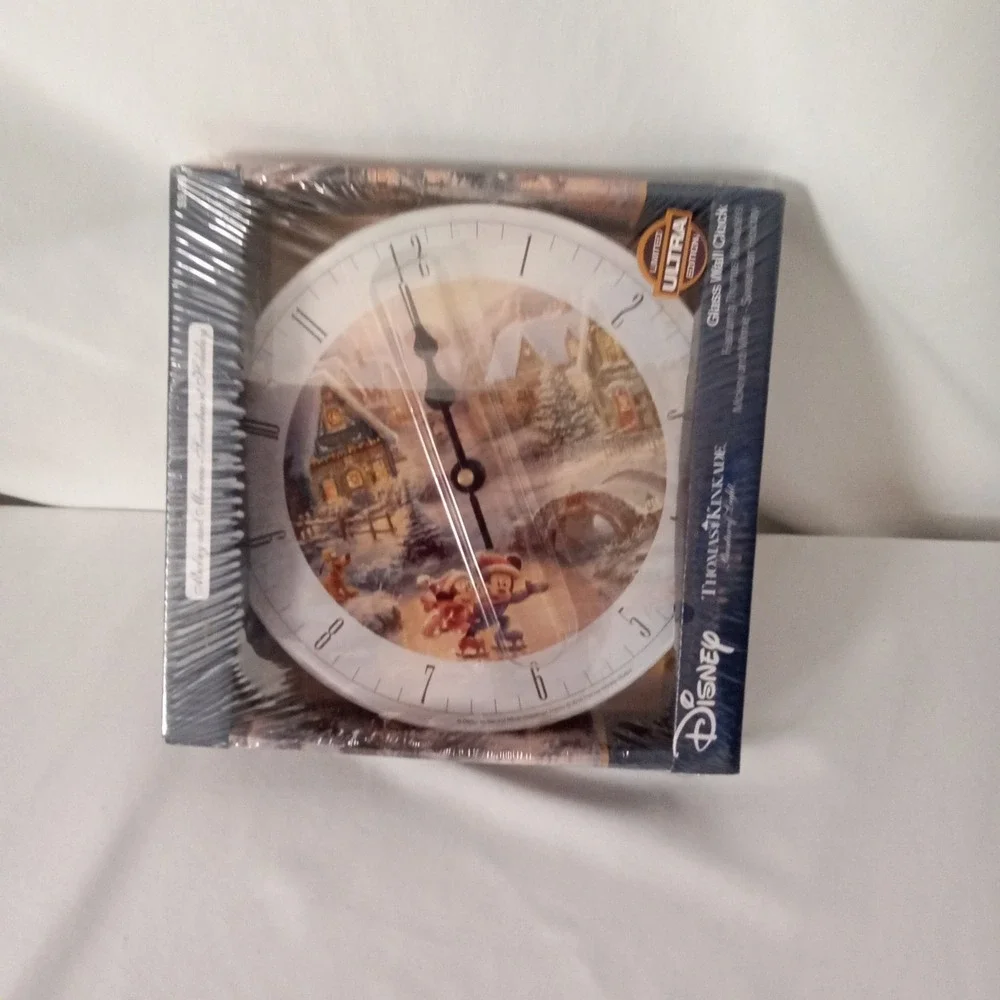 Disney Thomas Kinkade Mickey Minnie Sweetheart Holiday Glass Wall Clock Limited